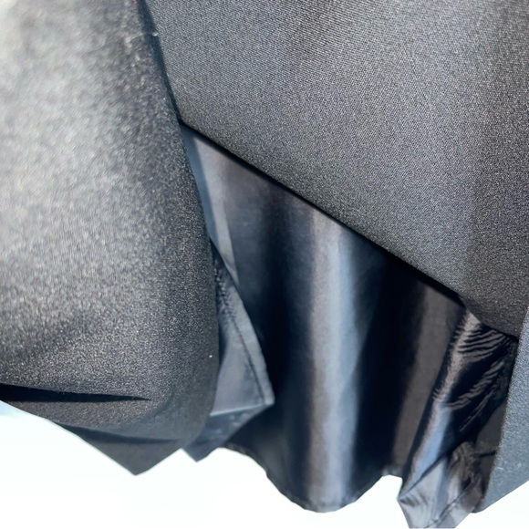 CALVIN KLEIN Black Dress sleeveless high neckline and button back - Picture 8 of 16